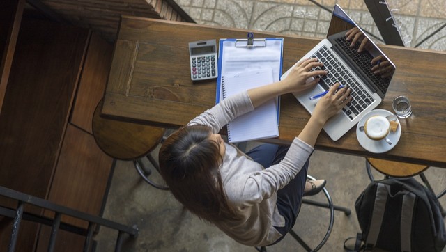 Top 49 empresas que te permiten trabajar 100% remoto (y cómo postularte)