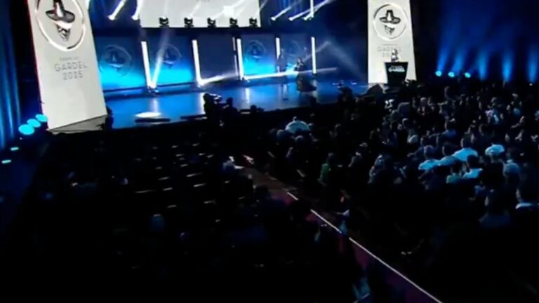 Ovacionaron a Cristina Kirchner en los Premios Gardel 2025