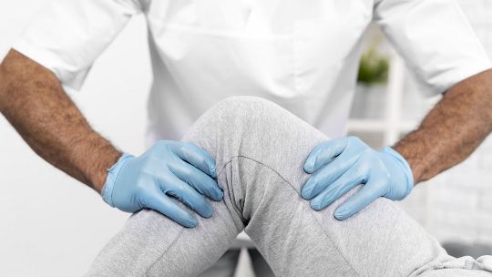 Comienzan a ensayar una nueva tecnología médica de implantes para tratar artrosis de rodilla