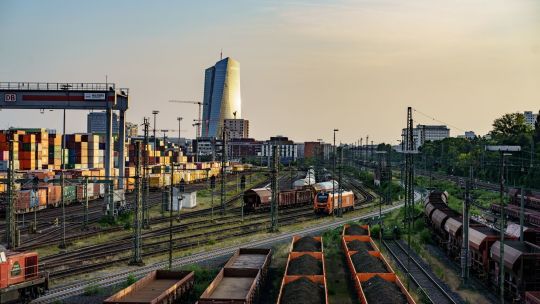 La Unión Europea aceptará el arancel universal de Trump, pero busca exenciones clave