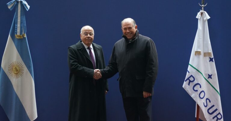 El canciller Werthein dijo que la Argentina no va a devaluar