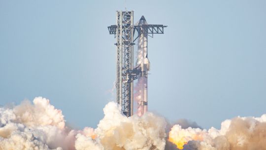 SpaceX planea un programa para investigar medicamentos en el espacio