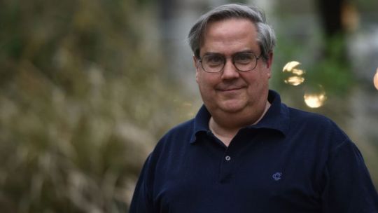 «El perro de los espejos», el cardenal Rossi y una reflexión: «Violento es el que destruye»